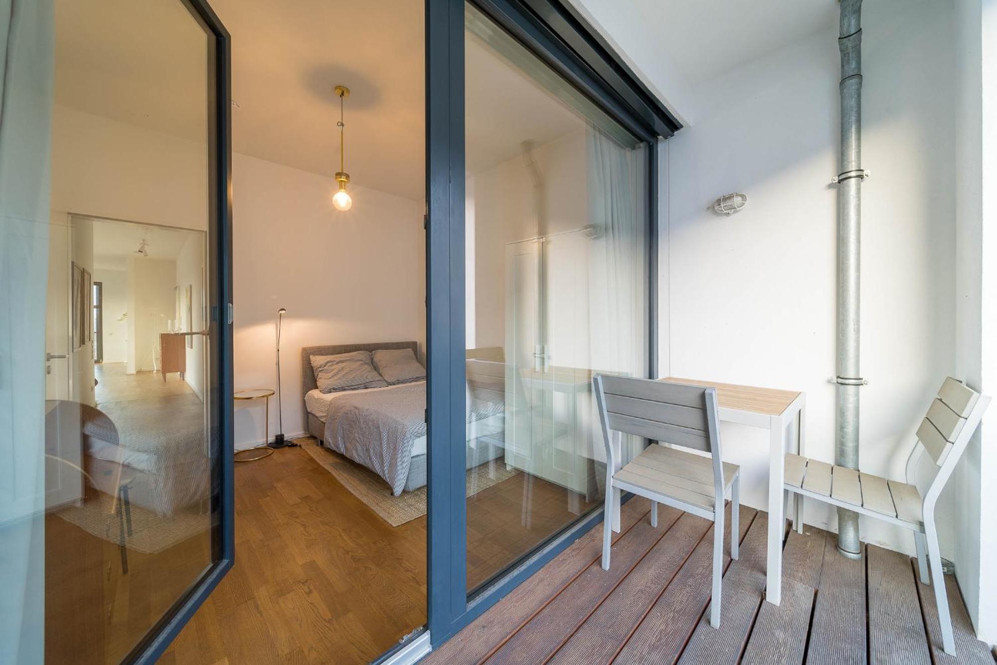 2 Bedroom Mauerpark-Apartment, Berlin Mitte View Calendar Ngoại thất bức ảnh